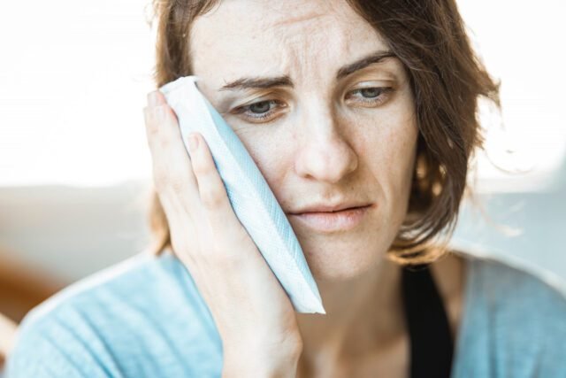 How to Get Rid of a Toothache Fast at Home